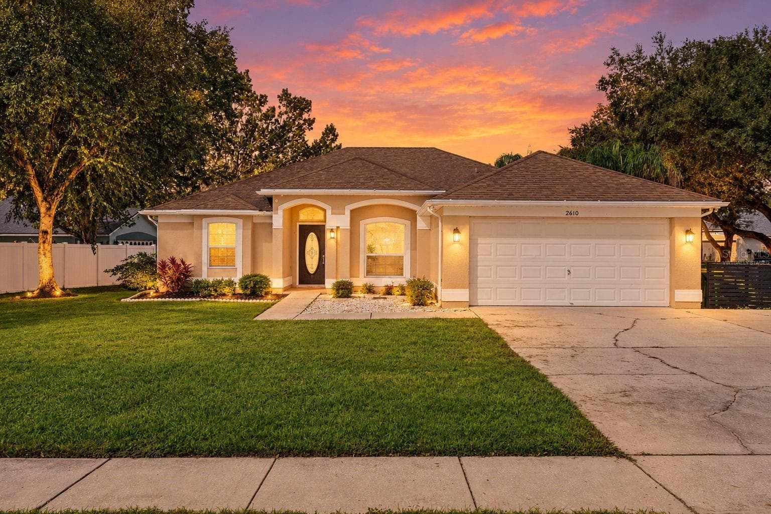 2610 AUTUMN LN