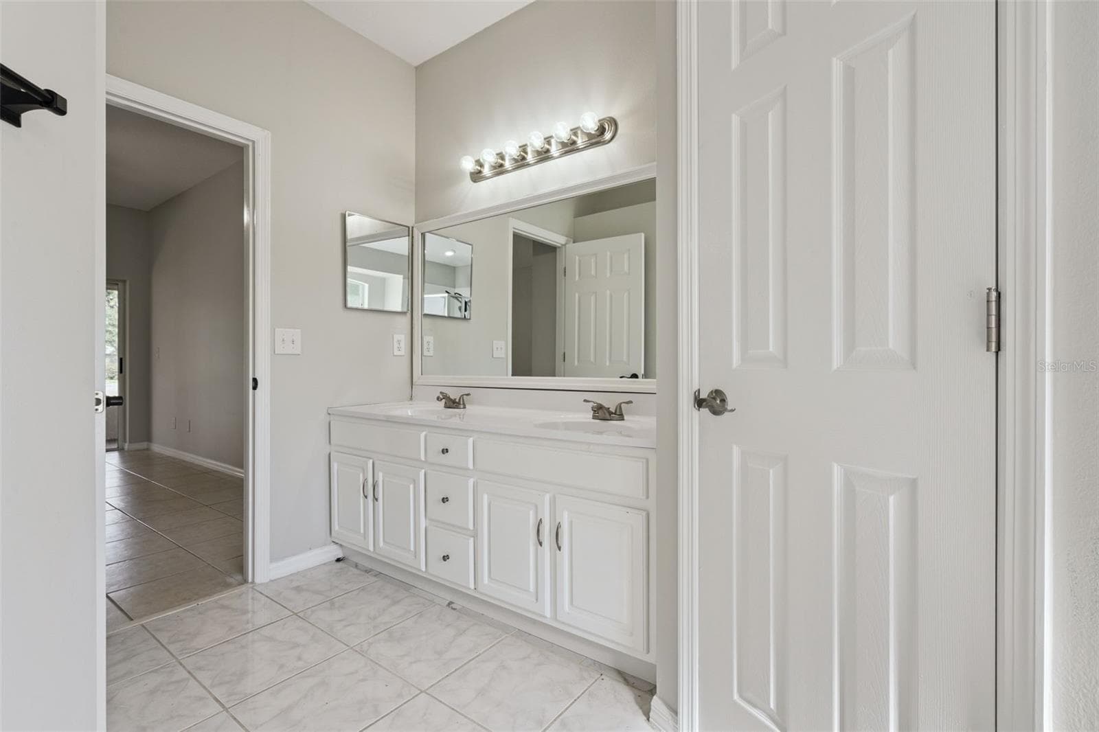 Single Family Residence at 2610 AUTUMN LN, EUSTIS, photo 24 of 46