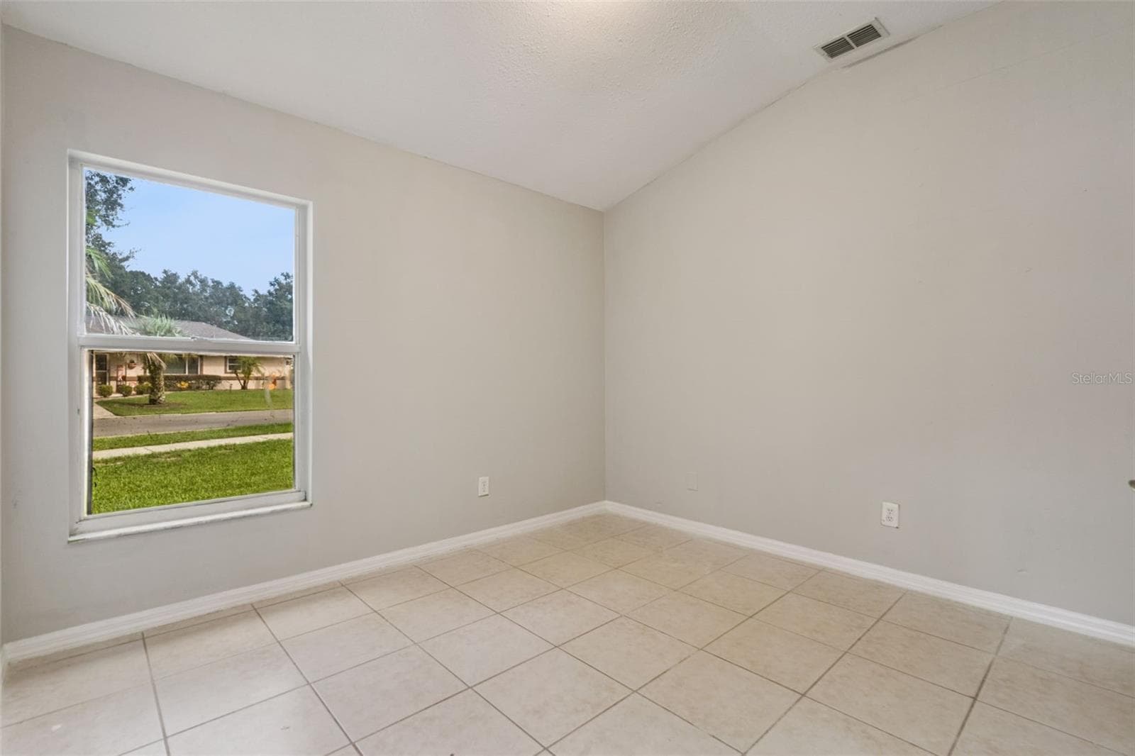 Single Family Residence at 2610 AUTUMN LN, EUSTIS, photo 28 of 46