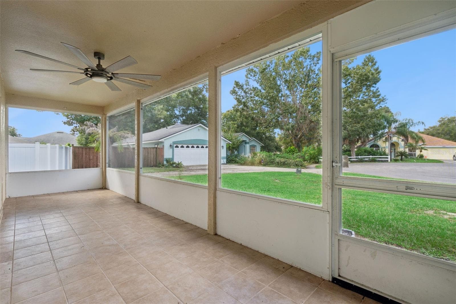 Single Family Residence at 2610 AUTUMN LN, EUSTIS, photo 34 of 46