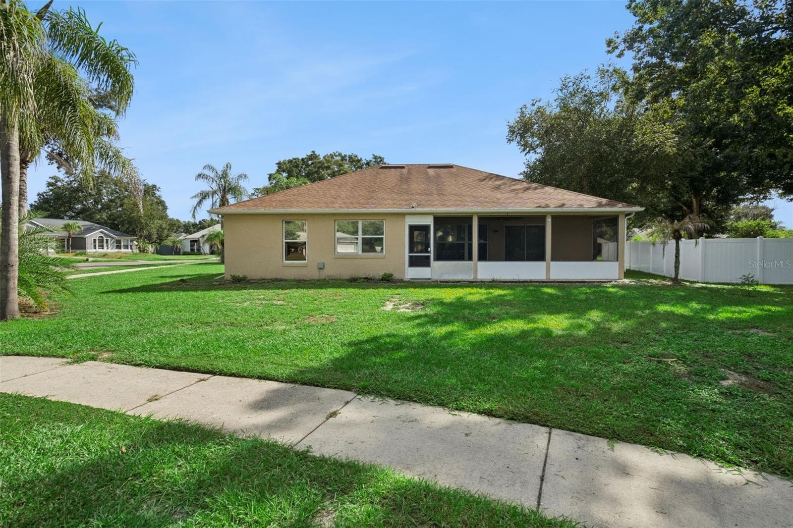Single Family Residence at 2610 AUTUMN LN, EUSTIS, photo 38 of 46