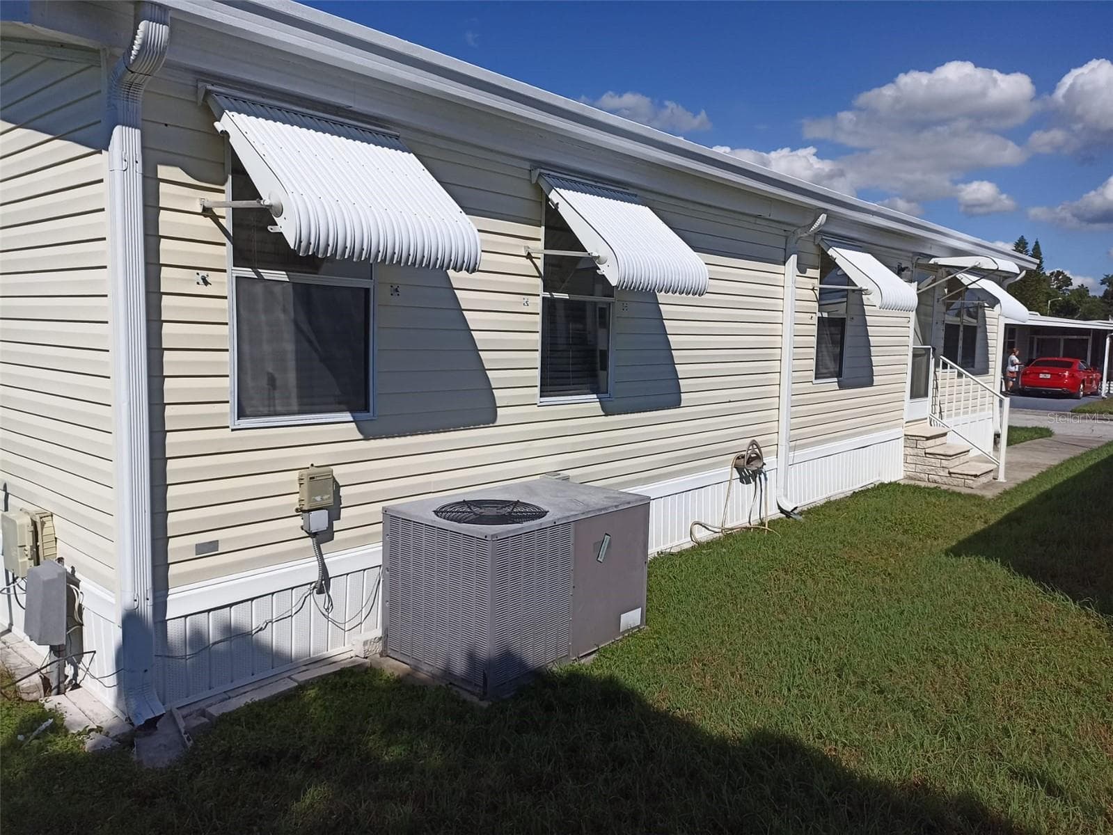 Manufactured Home at 3421 HAMPSHIRE DR, HOLIDAY, photo 7 of 30
