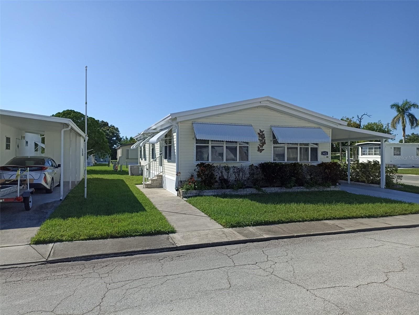 Manufactured Home at 3421 HAMPSHIRE DR, HOLIDAY, photo 8 of 30