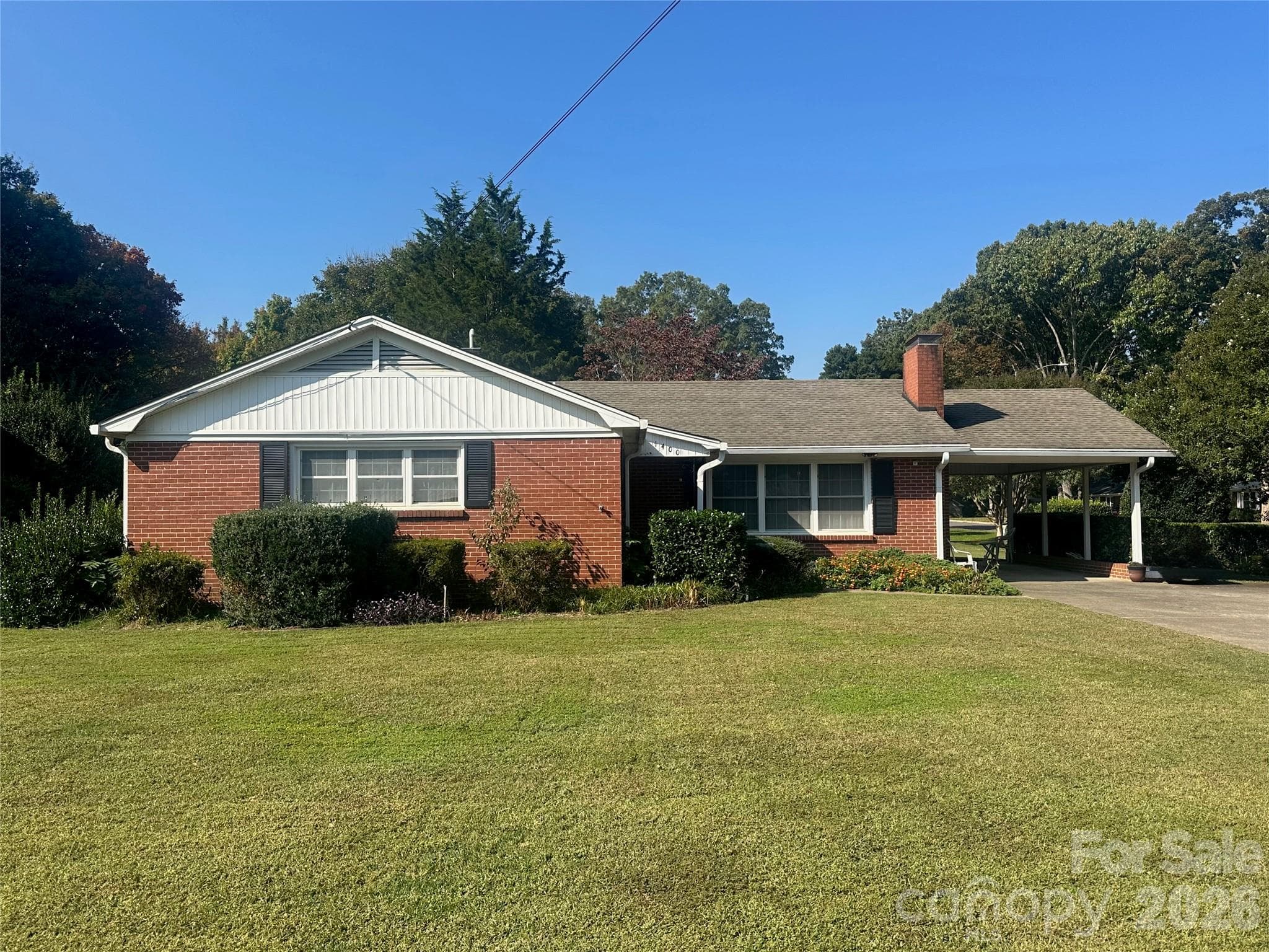 Exterior front - 1400 Capri Road, Winston Salem