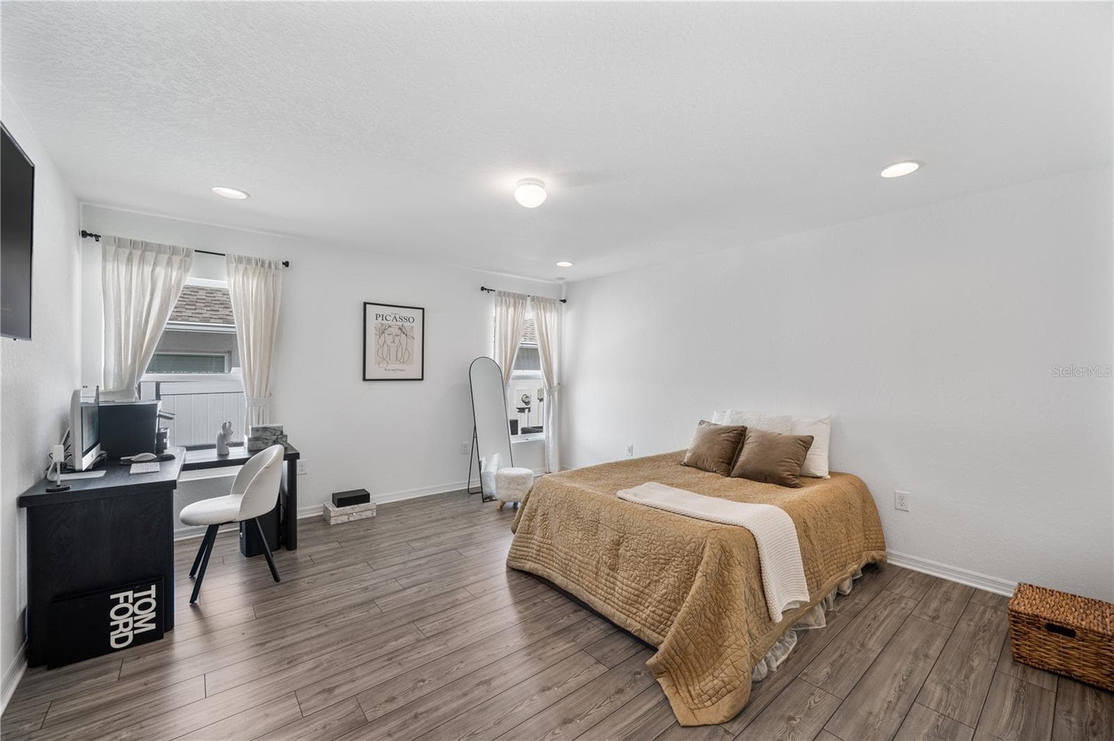 The Primary Suite is very large - 1279 PINTAIL PL, LAKELAND