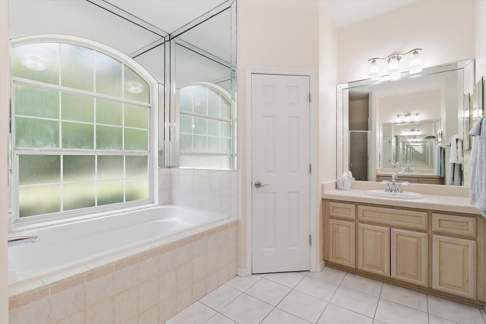 Single Family Residence at 8799 SW 196TH AVENUE RD, DUNNELLON, photo 24 of 47