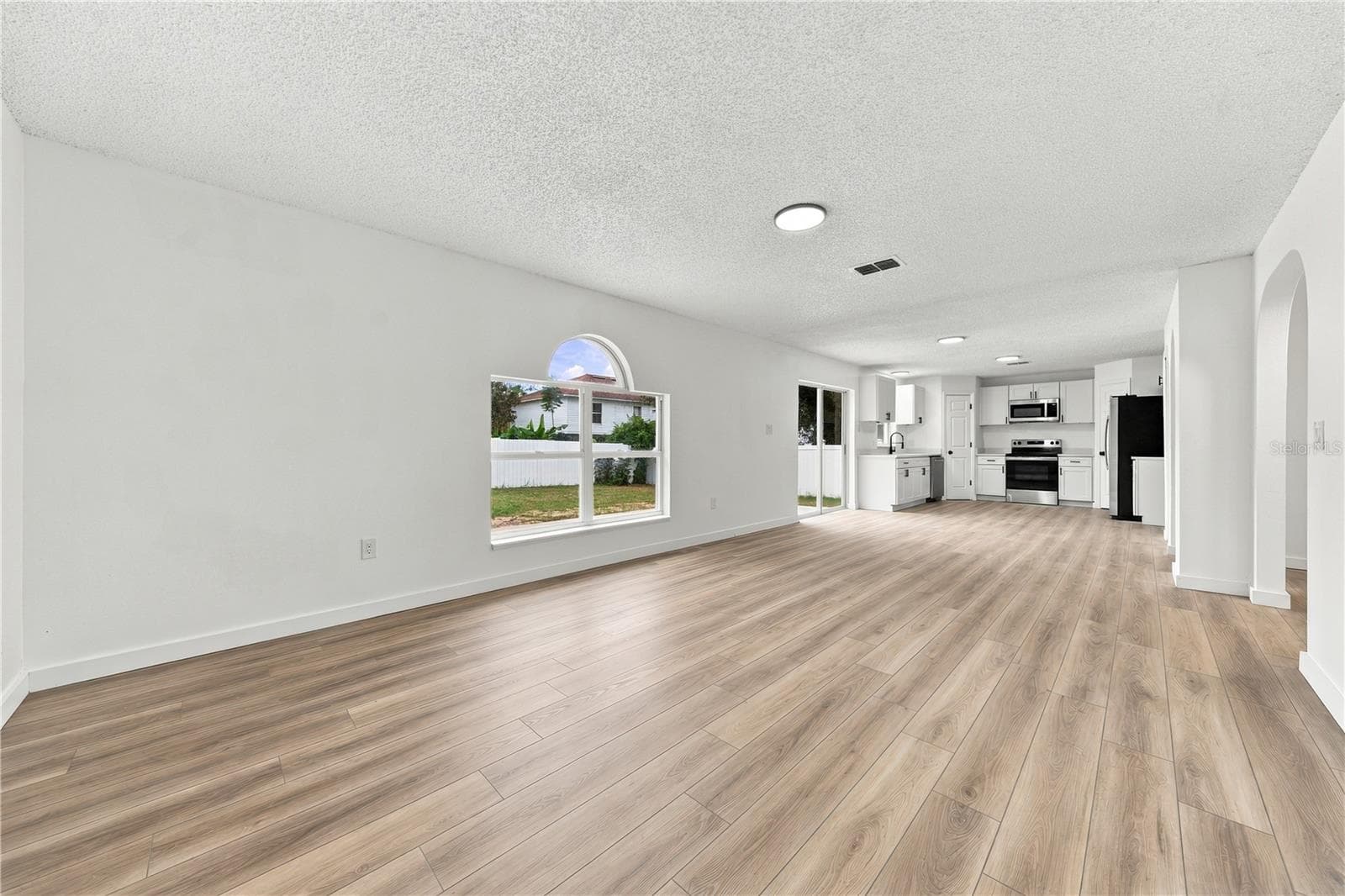 Single Family Residence at 980 MAYFAIR ST, EUSTIS, photo 5 of 48