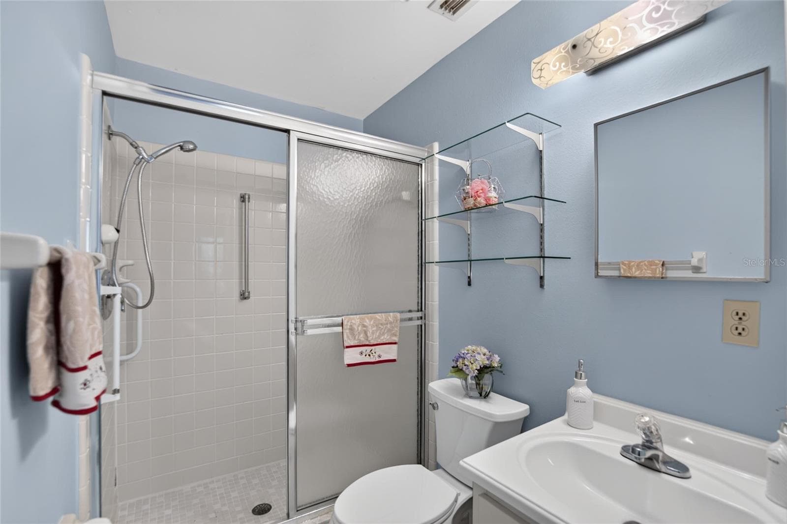 Condominium at 2017 HULLHOUSE DR, SUN CITY CENTER, photo 6 of 39