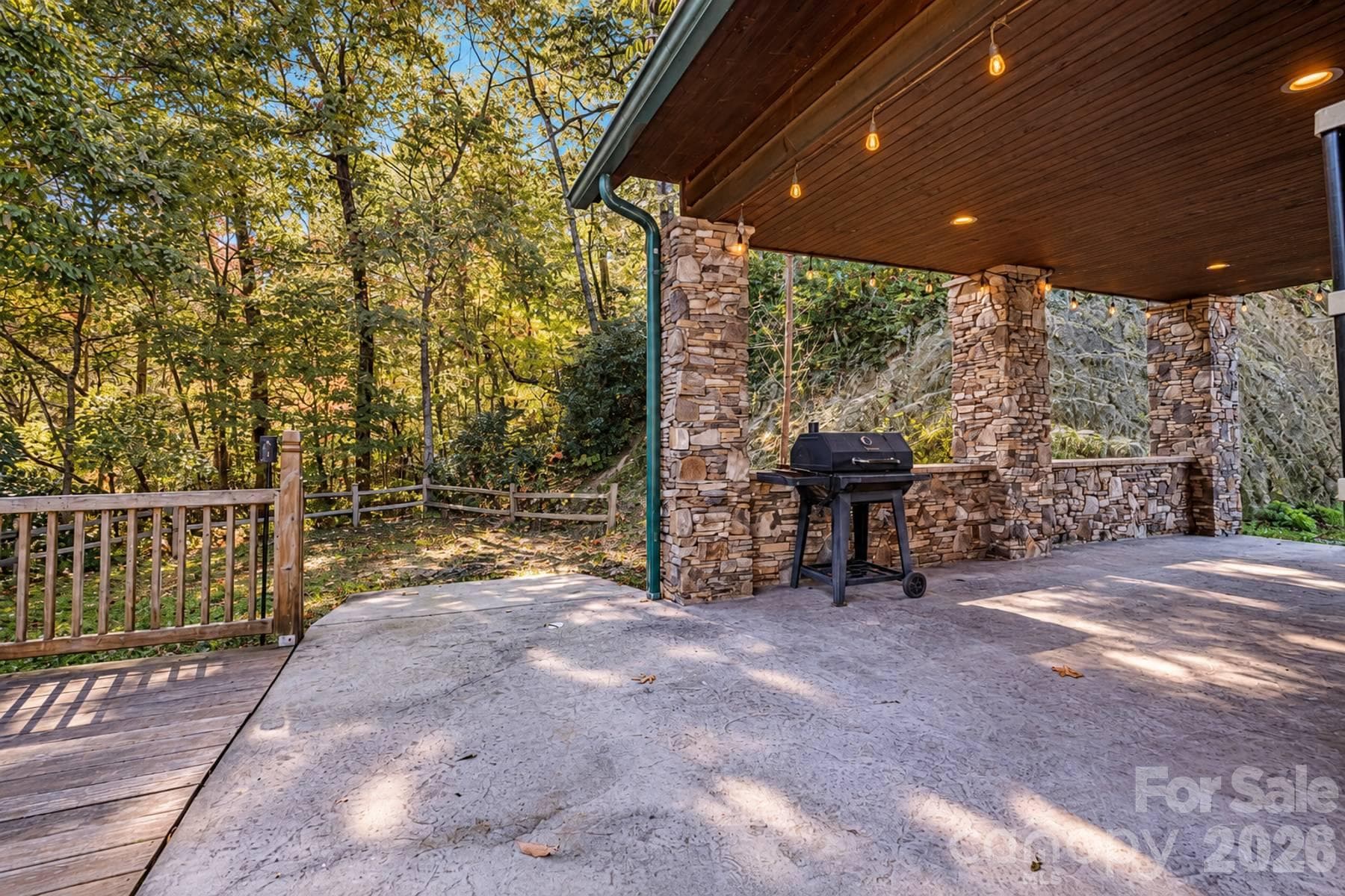 Covered patio with grill - 18 Fairway Run, Bryson City