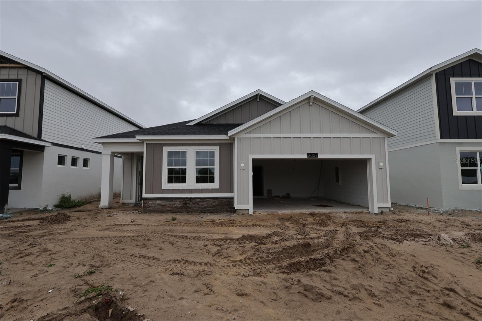 Single Family Residence at 2867 SWEETGRASS LN, ZELLWOOD, photo 2 of 42
