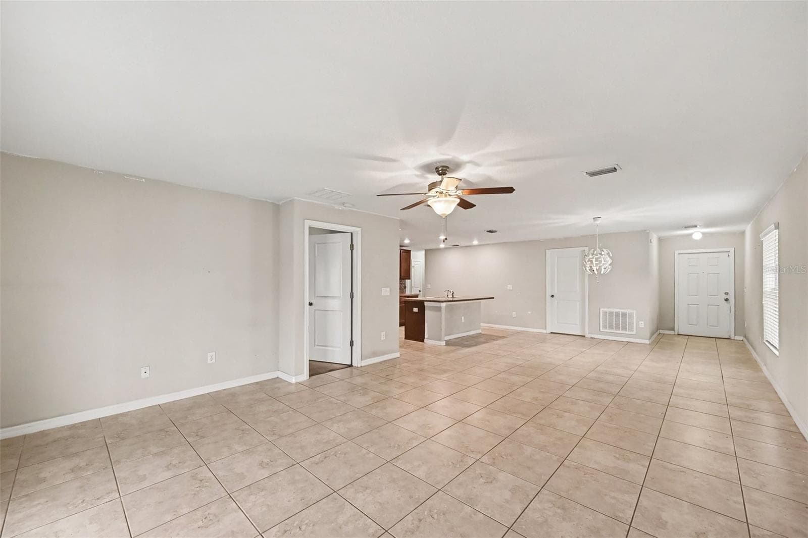 Single Family Residence at 1501 CLIMBING DAYFLOWER DR, RUSKIN, photo 5 of 34