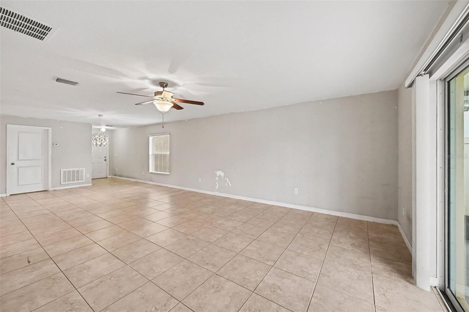 Single Family Residence at 1501 CLIMBING DAYFLOWER DR, RUSKIN, photo 6 of 34