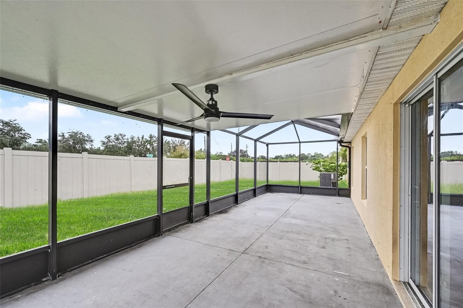 Single Family Residence at 1501 CLIMBING DAYFLOWER DR, RUSKIN, photo 29 of 34