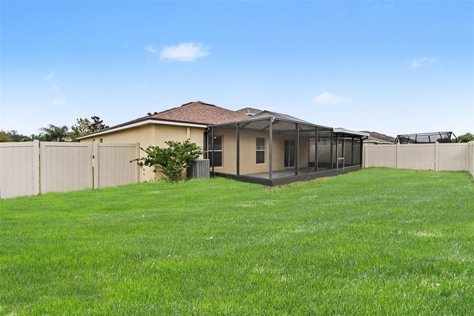 Single Family Residence at 1501 CLIMBING DAYFLOWER DR, RUSKIN, photo 32 of 34
