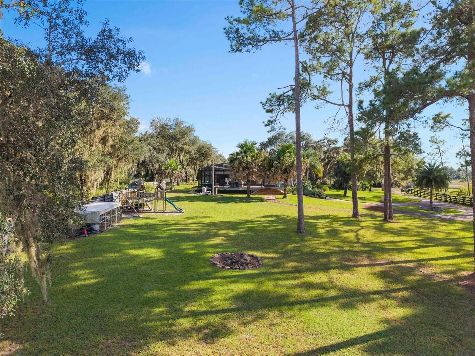 Single Family Residence at 39250 FOREST DR, EUSTIS, photo 4 of 30