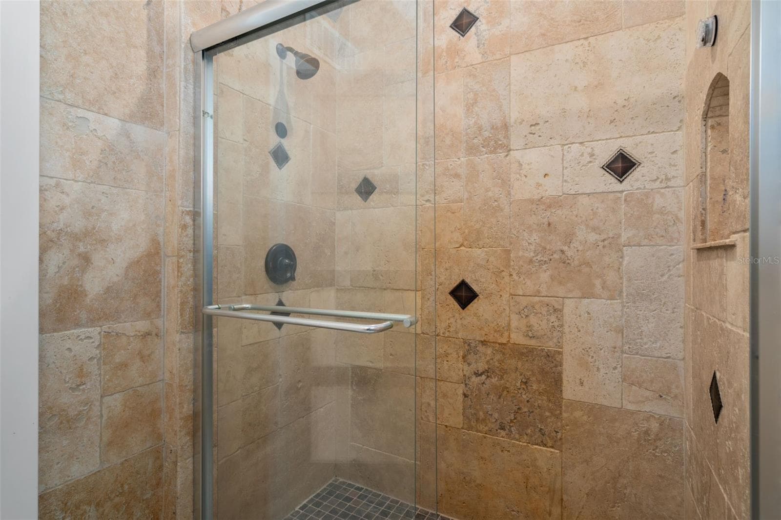 Guest Bathroom 2 - 39250 FOREST DR, EUSTIS