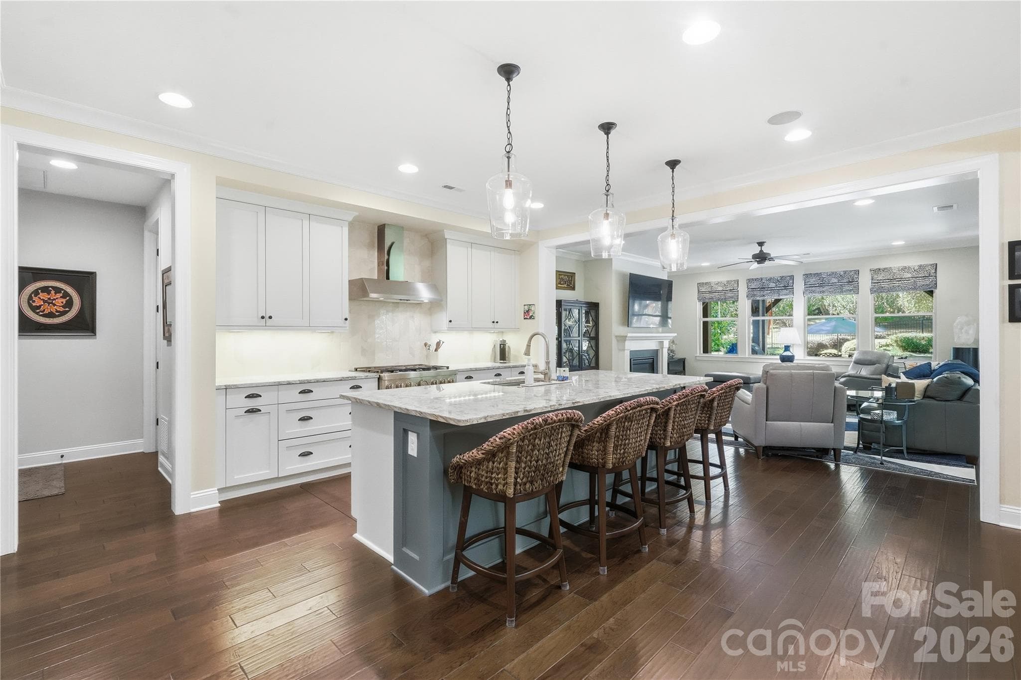 Dual fuel Range / Oven with external ventilation - 13632 Castleford Drive, Mint Hill