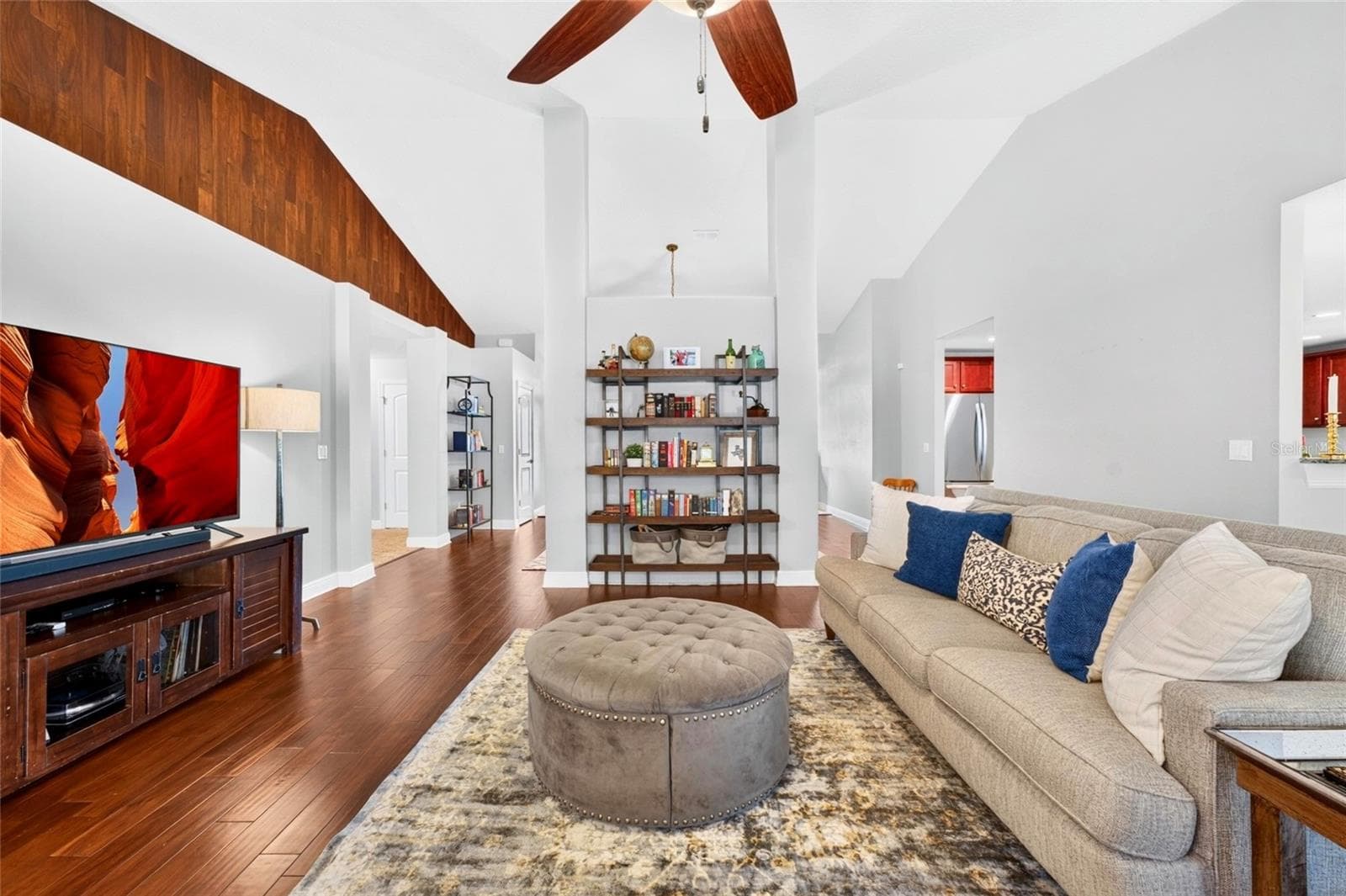 Family Room - 24114 PLYMOUTH HOLLOW CIR, SORRENTO