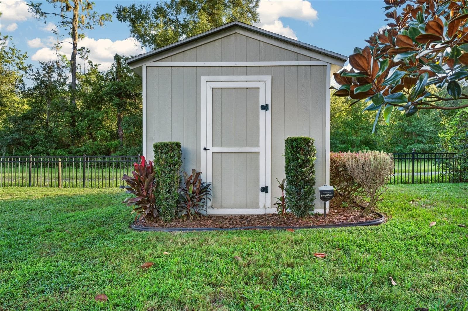 Shed with electricity - 24114 PLYMOUTH HOLLOW CIR, SORRENTO