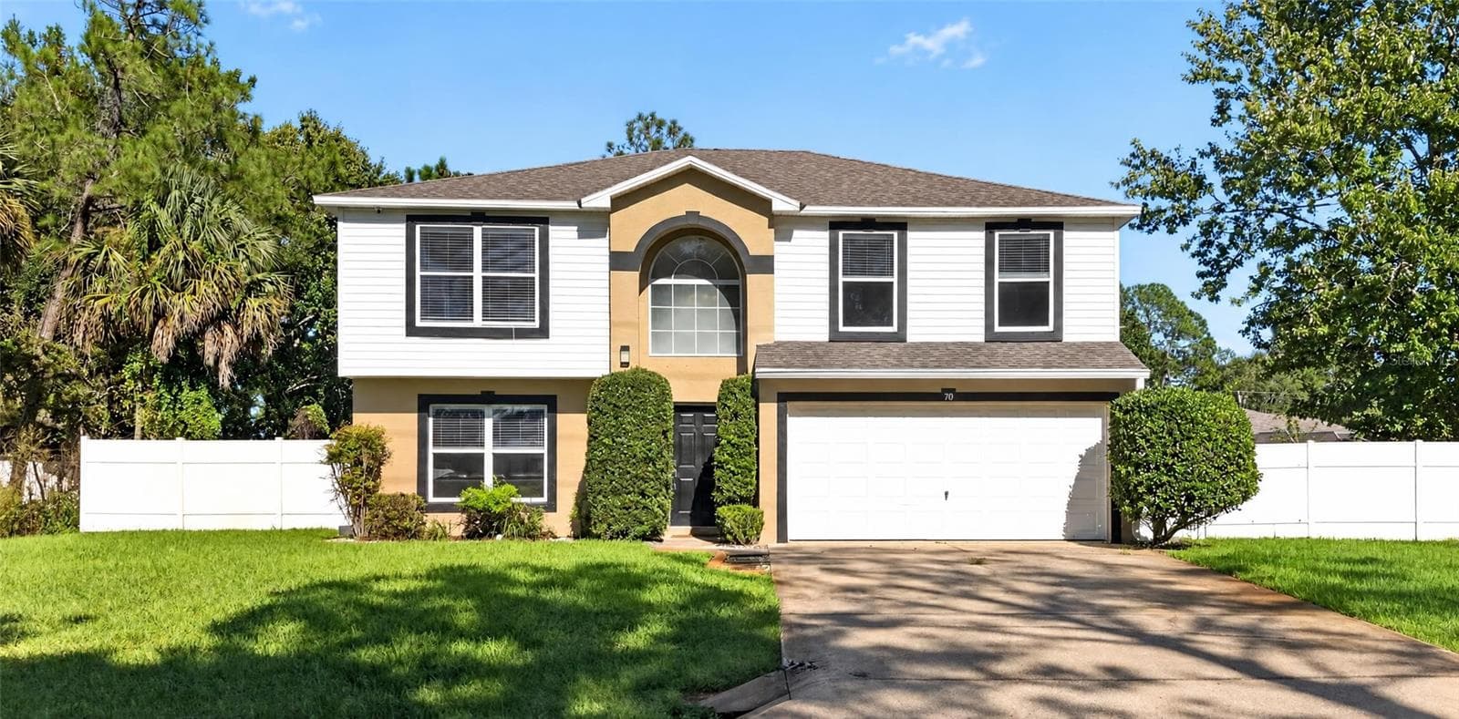 70 BARRINGTON DR