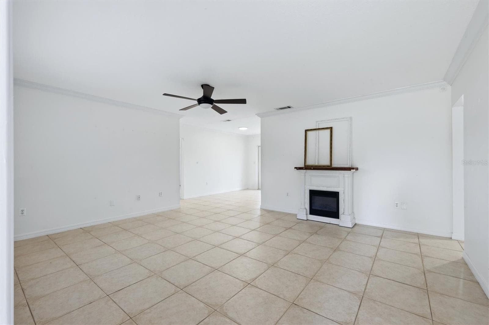 Single Family Residence at 828 PONDEROSA PINE LN, SARASOTA, photo 8 of 53