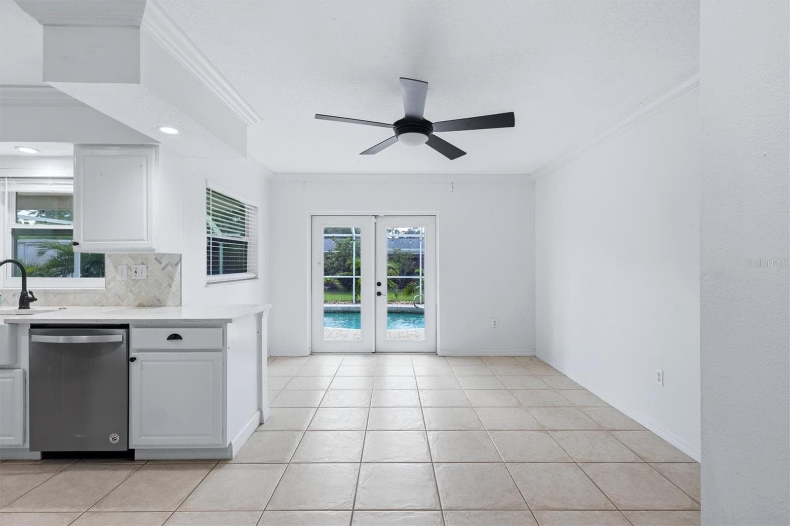 Single Family Residence at 828 PONDEROSA PINE LN, SARASOTA, photo 17 of 53