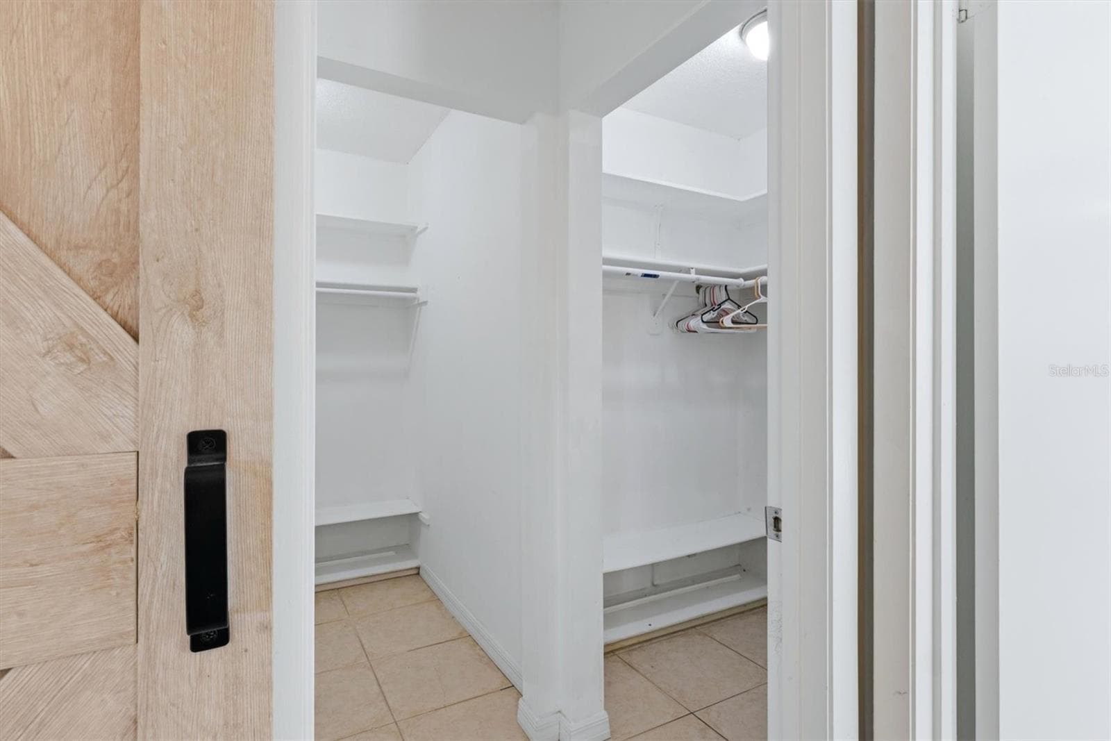 Single Family Residence at 828 PONDEROSA PINE LN, SARASOTA, photo 26 of 53