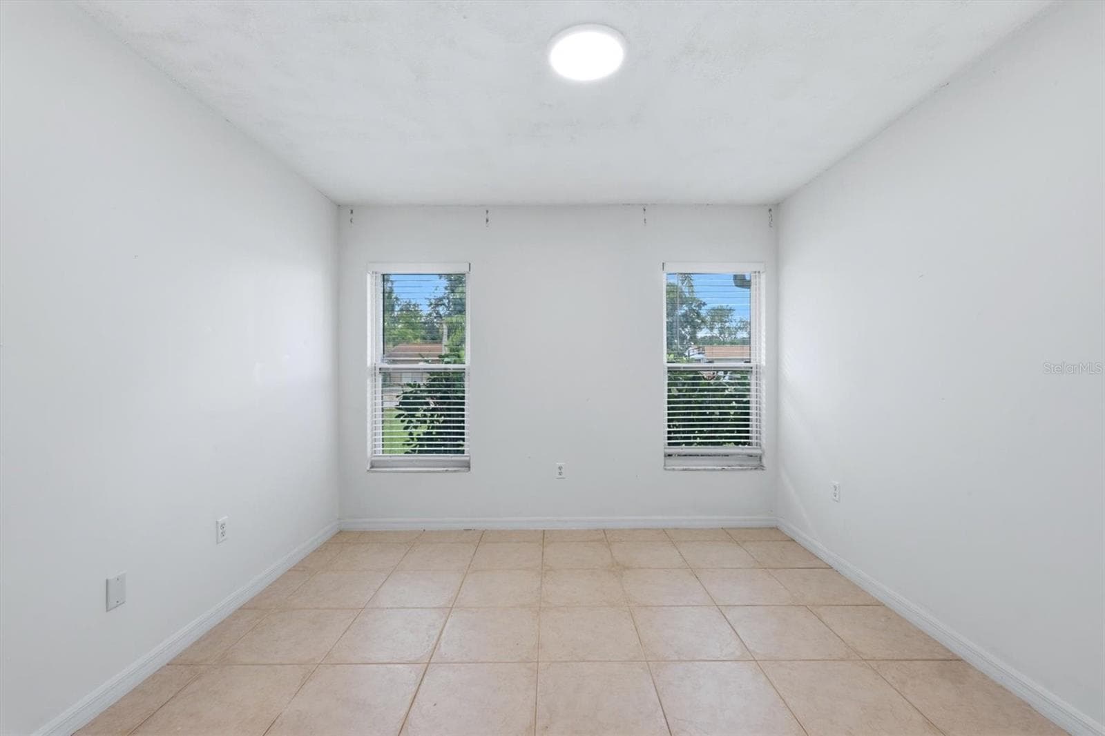 Single Family Residence at 828 PONDEROSA PINE LN, SARASOTA, photo 28 of 53