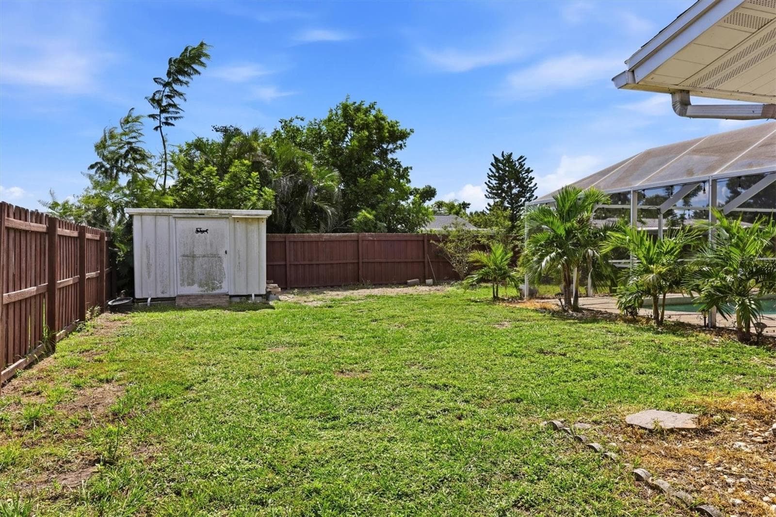 Single Family Residence at 828 PONDEROSA PINE LN, SARASOTA, photo 46 of 53