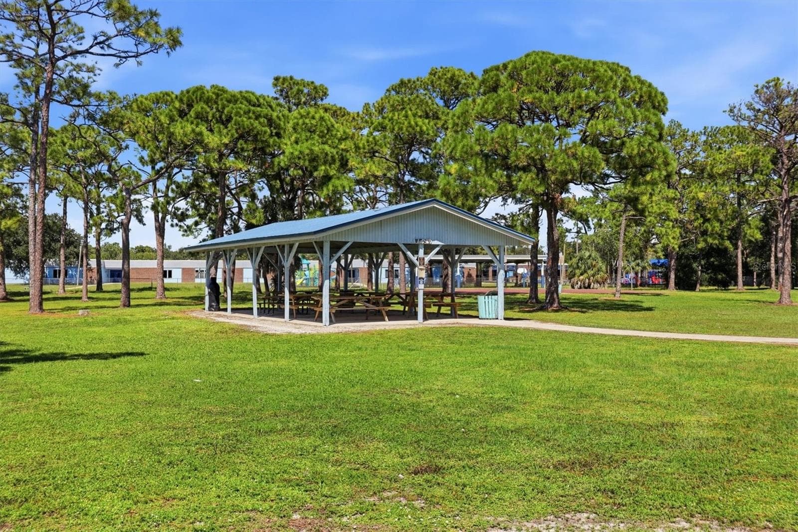 Single Family Residence at 828 PONDEROSA PINE LN, SARASOTA, photo 49 of 53