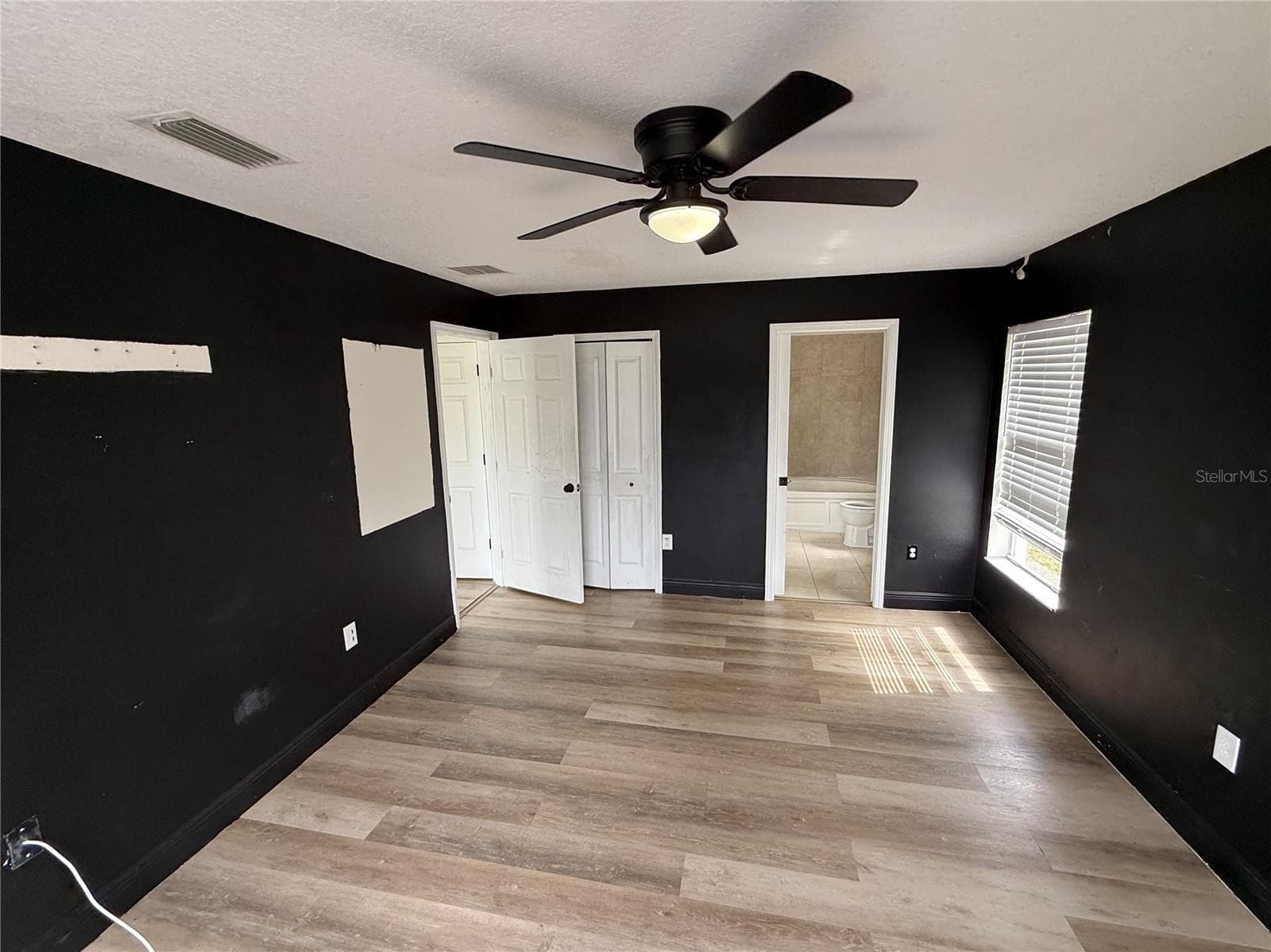 Single Family Residence at 7542 MAROON PEAK DR, RUSKIN, photo 9 of 21