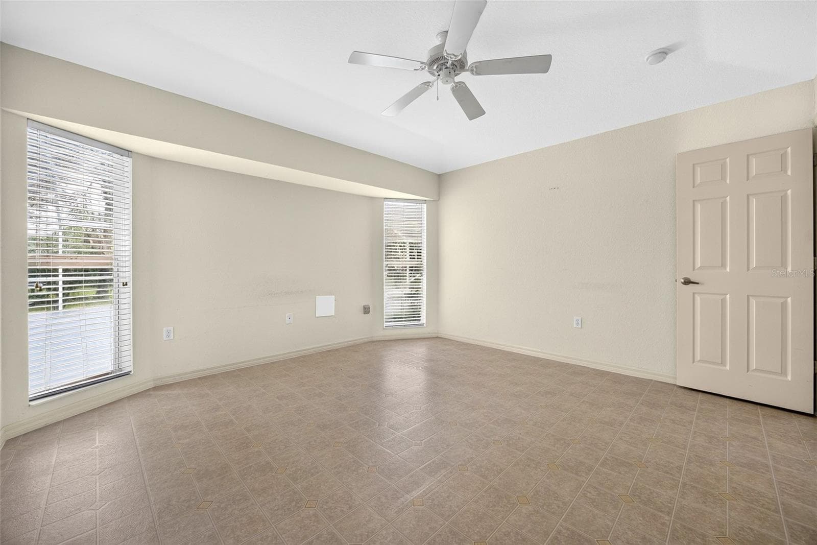 Single Family Residence at 25195 AYSEN DR, PUNTA GORDA, photo 17 of 35