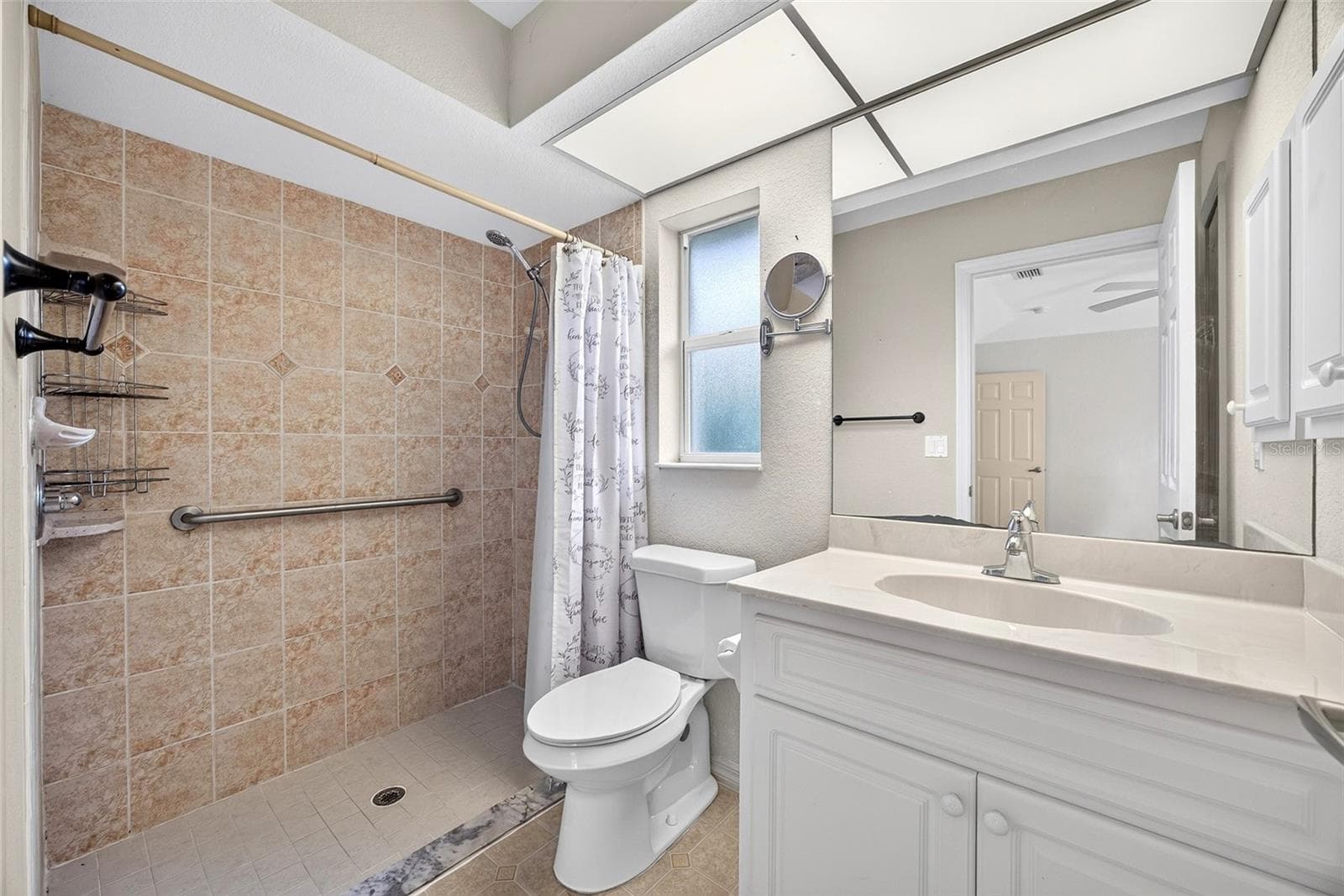 Single Family Residence at 25195 AYSEN DR, PUNTA GORDA, photo 19 of 35