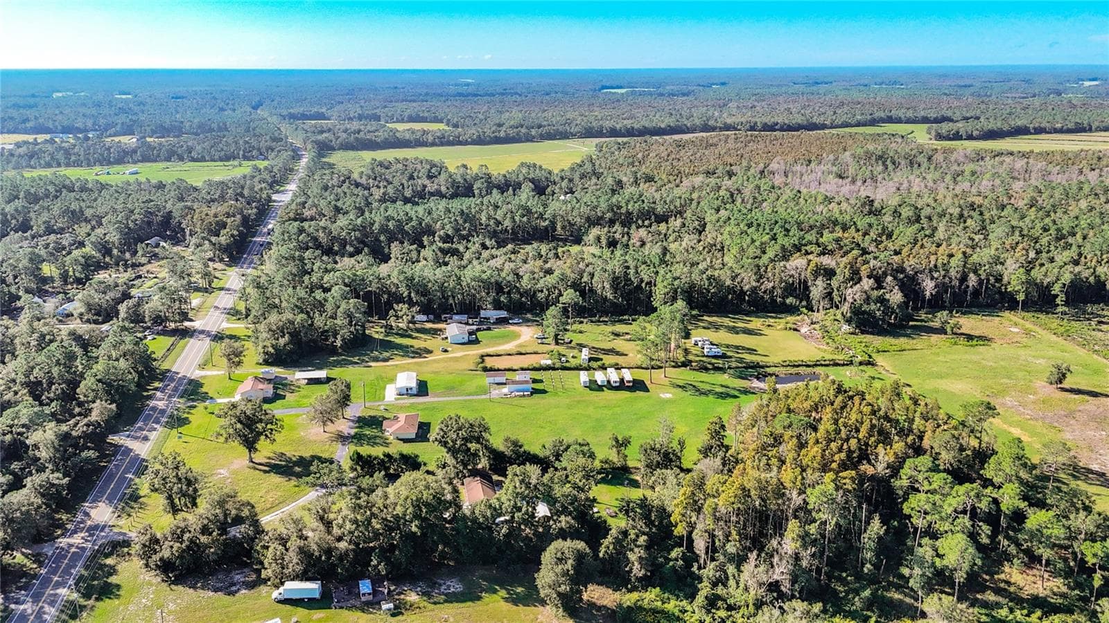 Manufactured Home at 2307 STATE ROAD 33, CLERMONT, photo 6 of 77