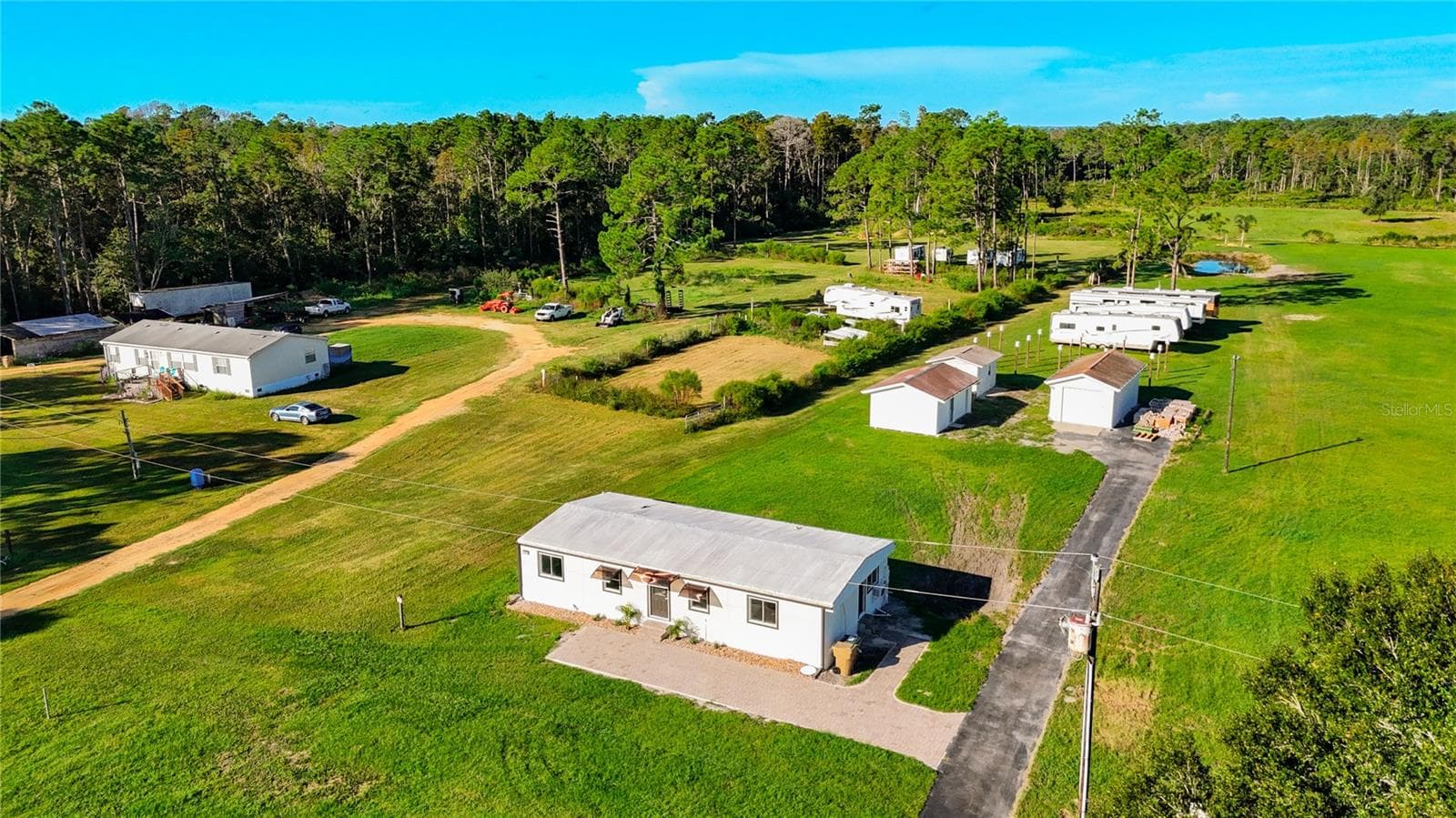 Manufactured Home at 2307 STATE ROAD 33, CLERMONT, photo 14 of 77