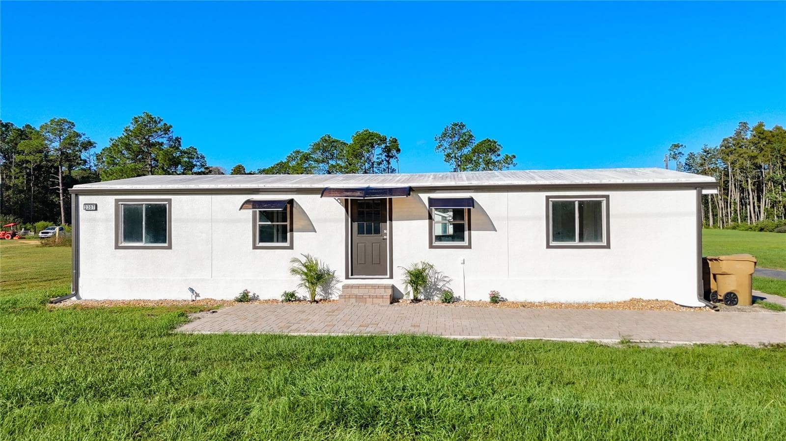 Manufactured Home at 2307 STATE ROAD 33, CLERMONT, photo 16 of 77
