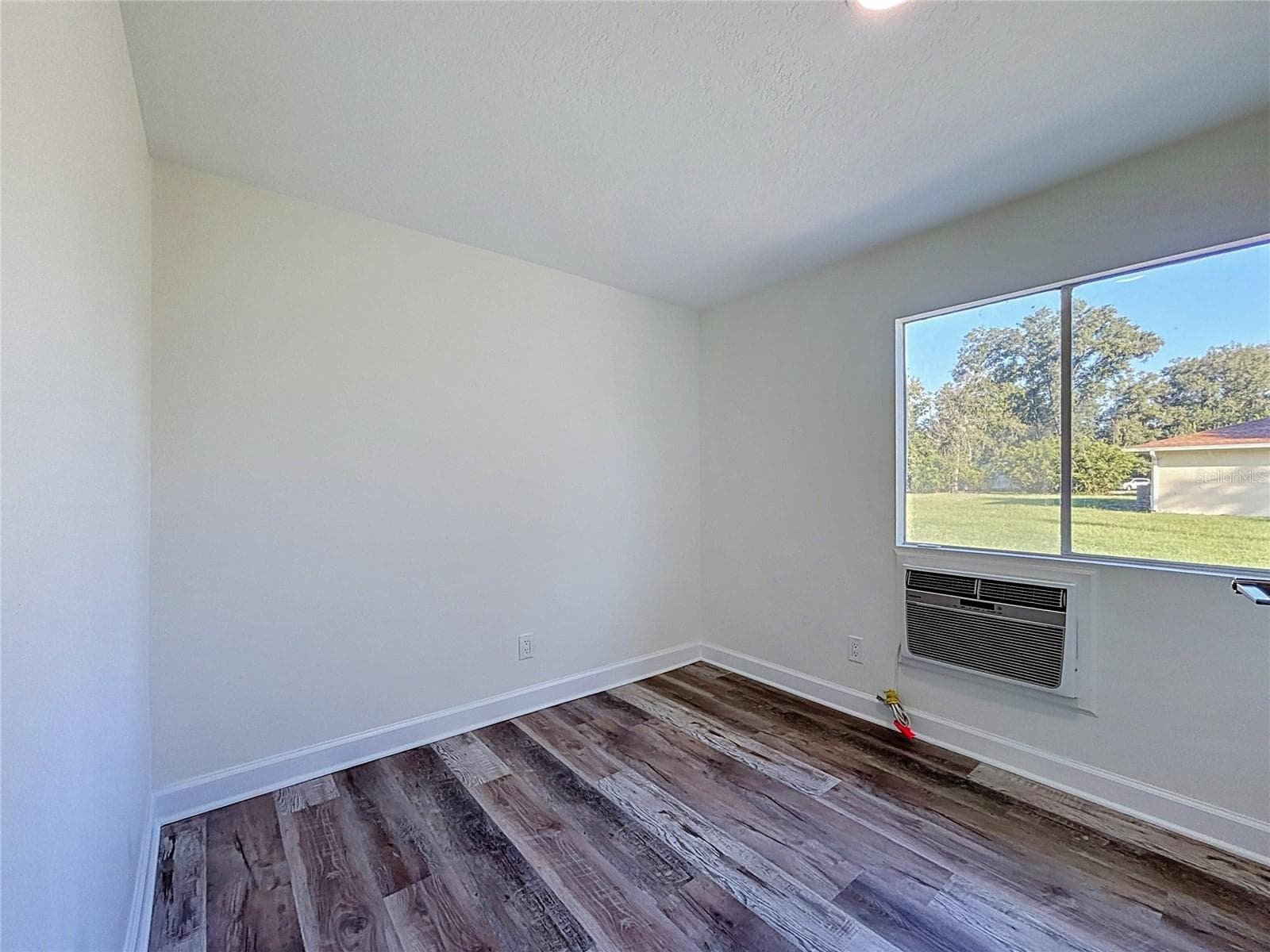 Manufactured Home at 2307 STATE ROAD 33, CLERMONT, photo 38 of 77