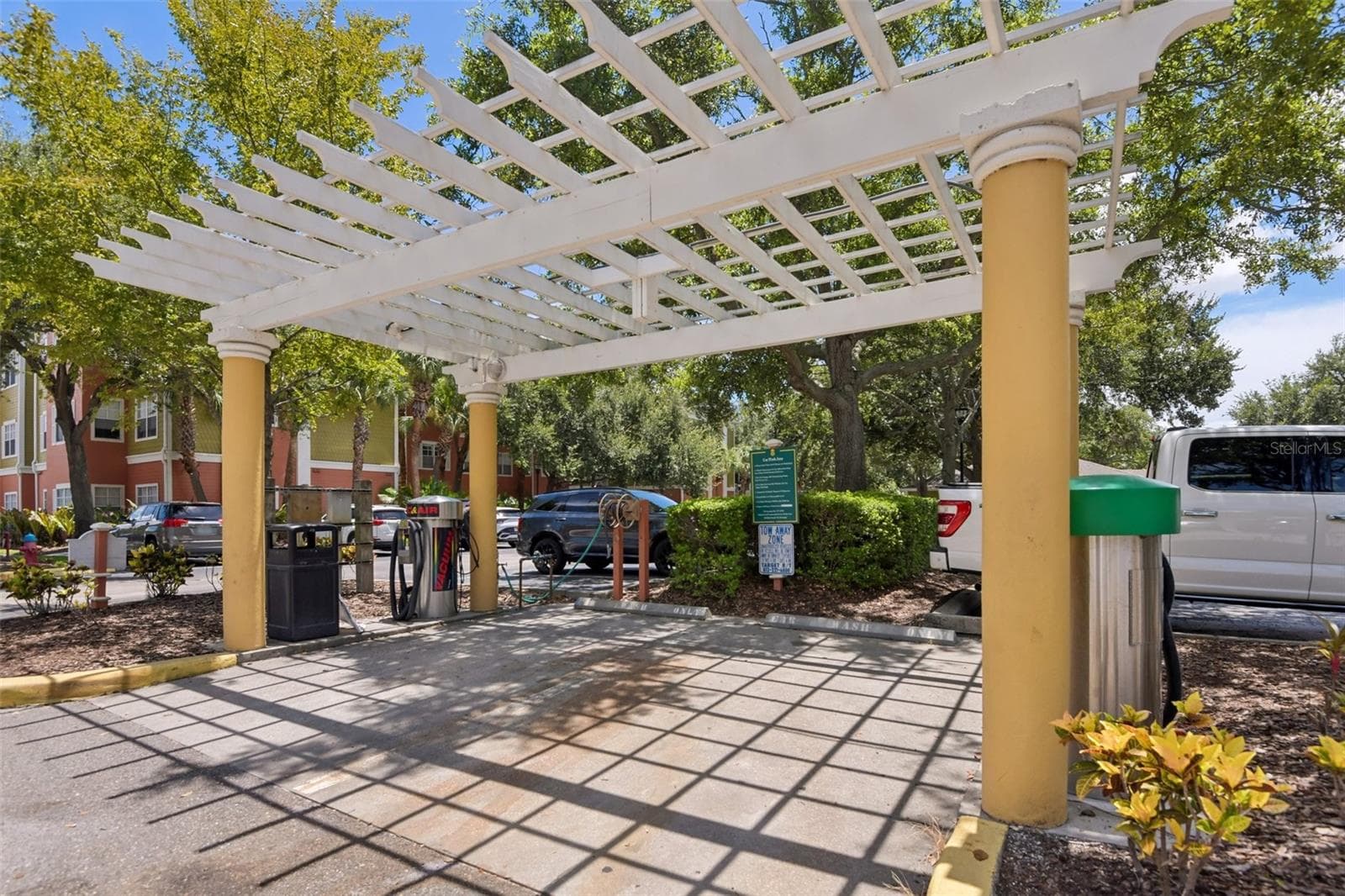Quadruplex at 4207 S DALE MABRY HWY #2414, TAMPA, photo 26 of 27
