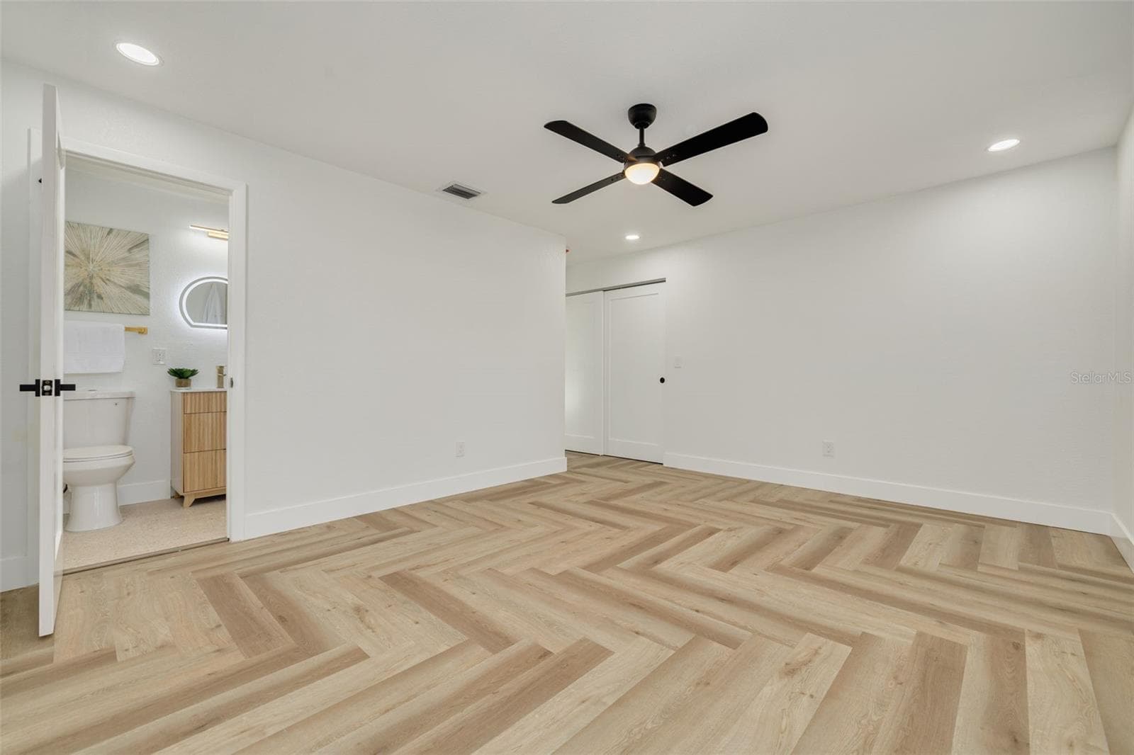 Single Family Residence at 2291 GROVEWOOD RD, CLEARWATER, photo 26 of 36