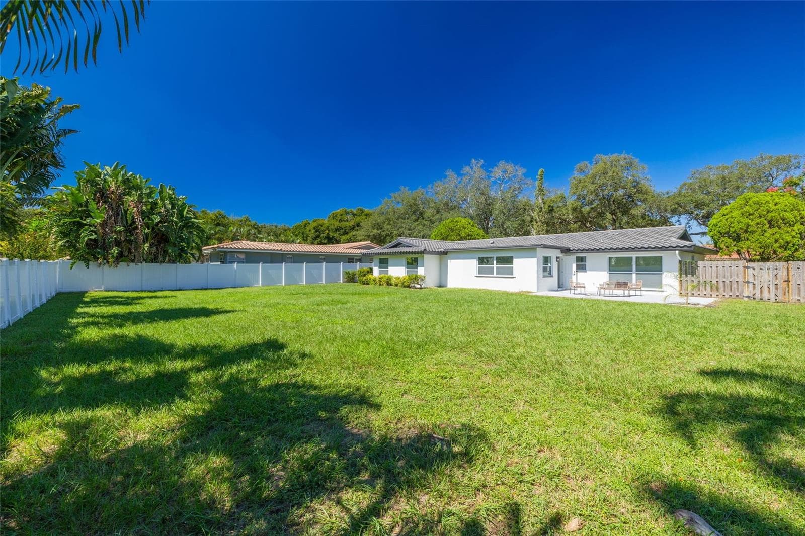 Single Family Residence at 2291 GROVEWOOD RD, CLEARWATER, photo 33 of 36