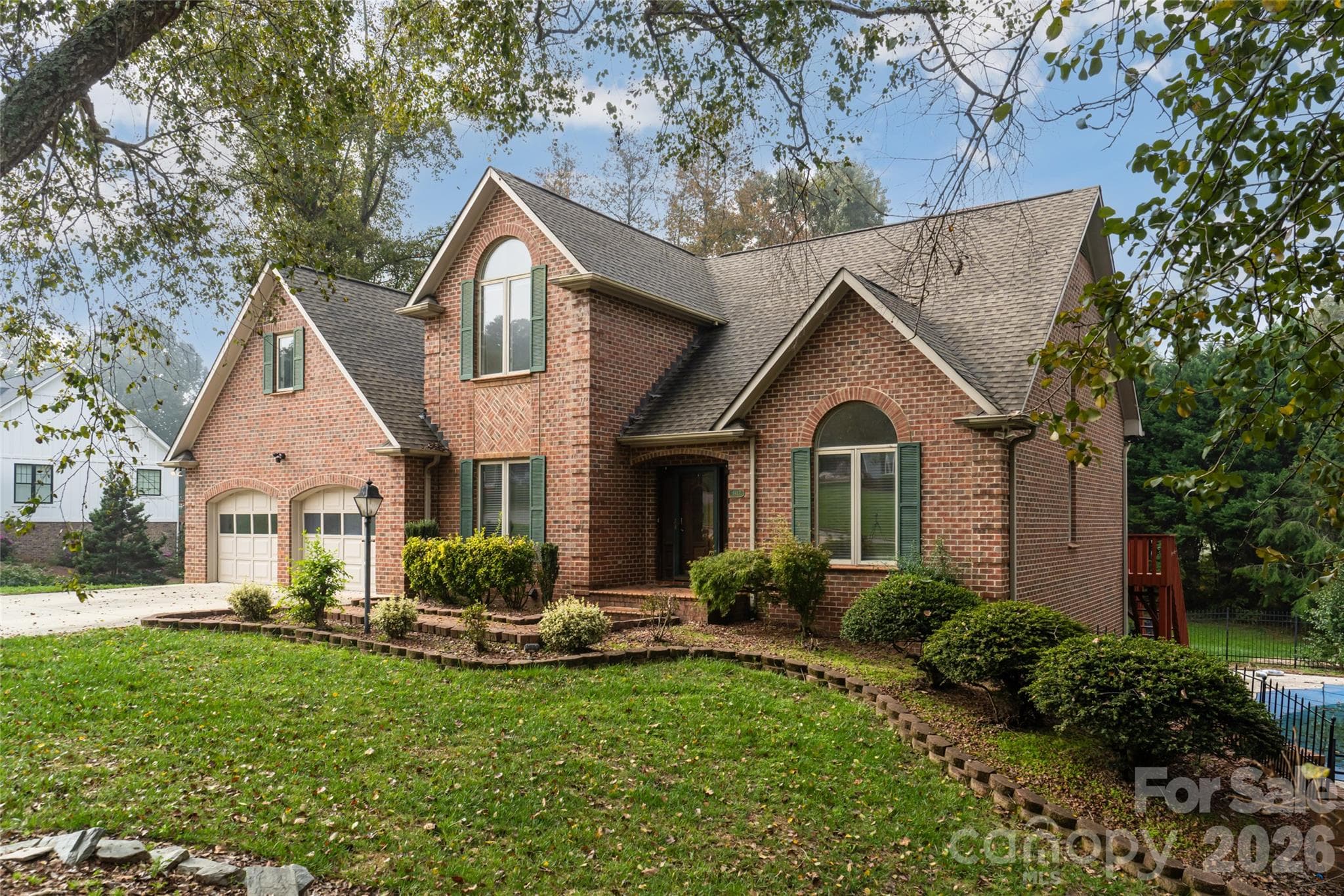 Single Family Residence at 4943 Elmhurst Drive NE, Hickory, photo 3 of 43