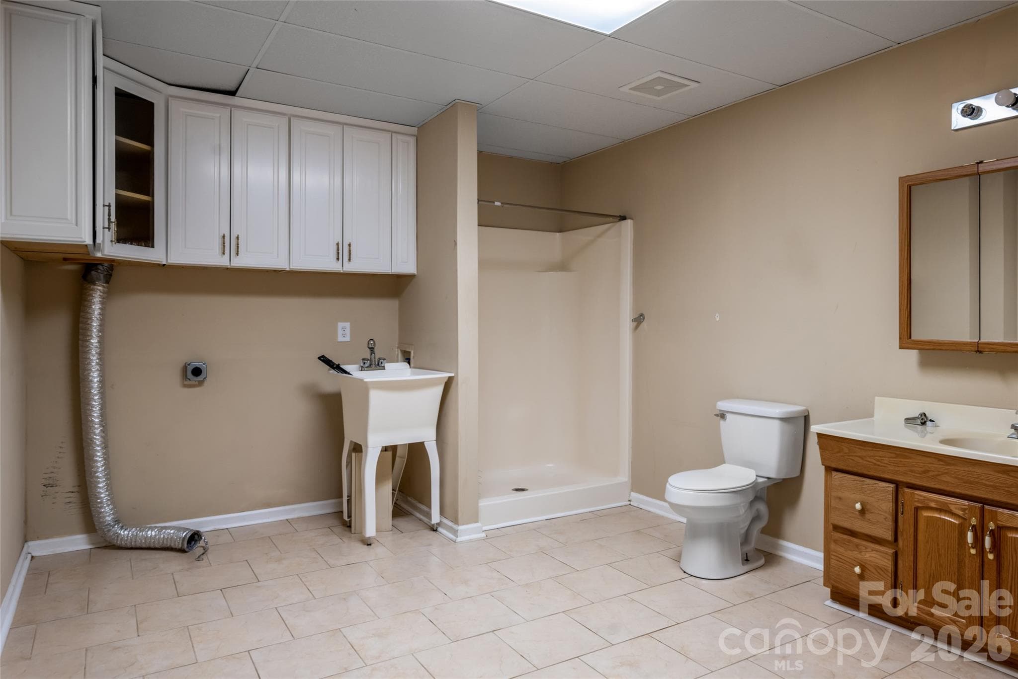 Basement Bath/Laundry Room - 4943 Elmhurst Drive NE, Hickory