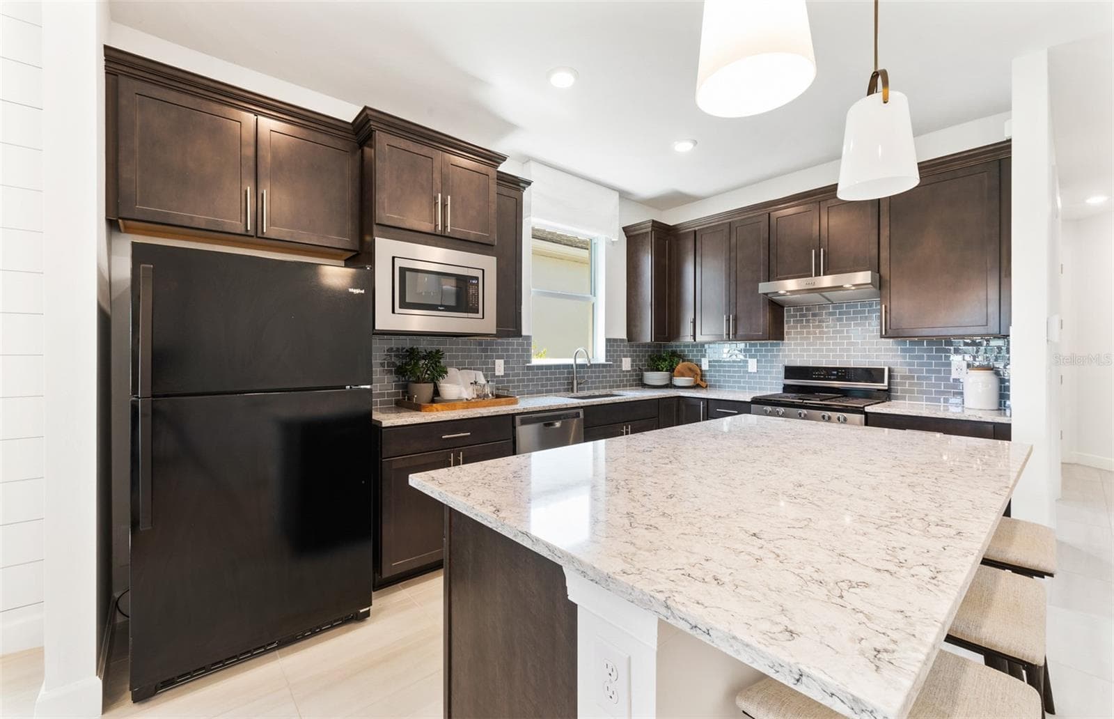 Contour model representation. - 10513 SEA BREEZE RIDGE DR, ENGLEWOOD