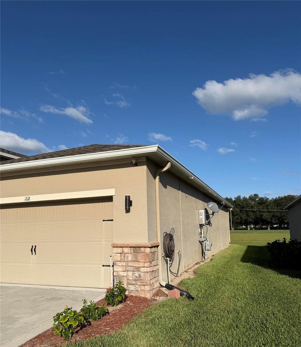 Single Family Residence at 168 WATERSIDE CIR, WINTER HAVEN, photo 6 of 60