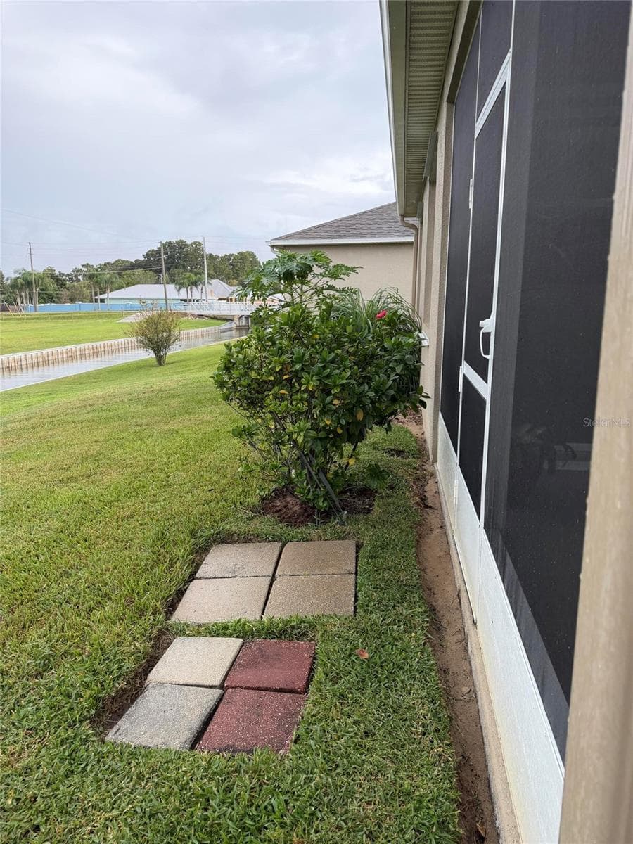Single Family Residence at 168 WATERSIDE CIR, WINTER HAVEN, photo 8 of 60