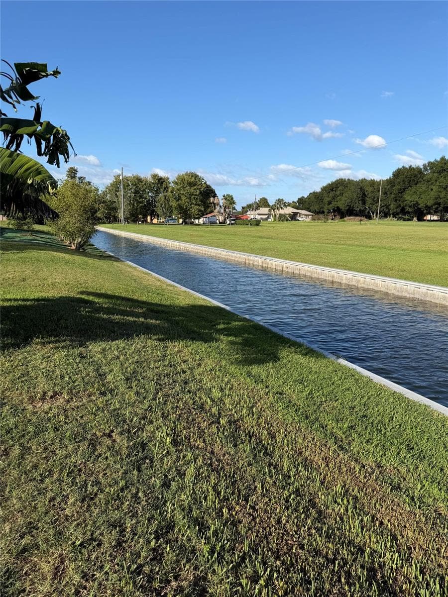 Single Family Residence at 168 WATERSIDE CIR, WINTER HAVEN, photo 10 of 60