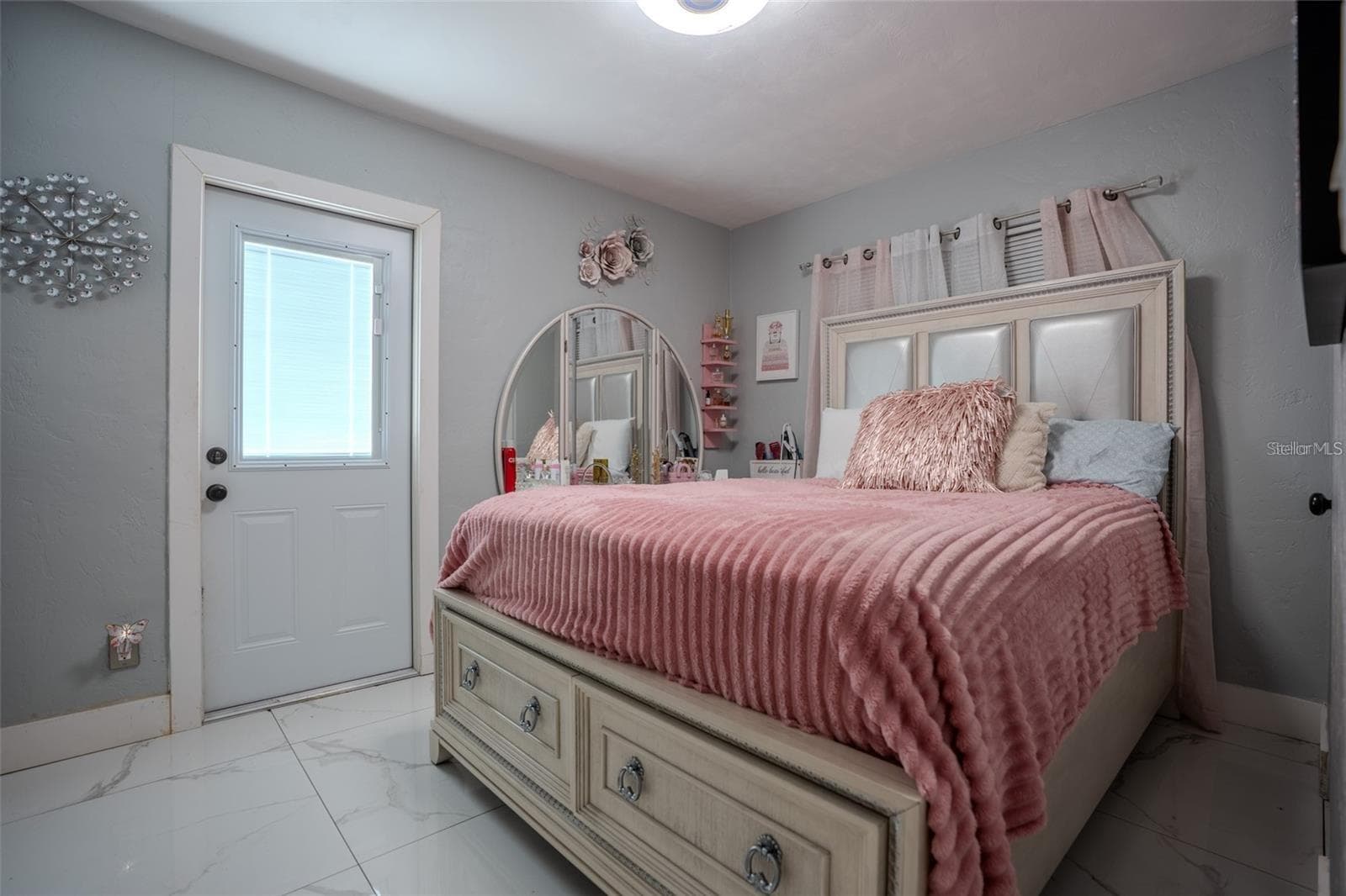 Single Family Residence at 6480 34TH TER N, ST PETERSBURG, photo 9 of 10