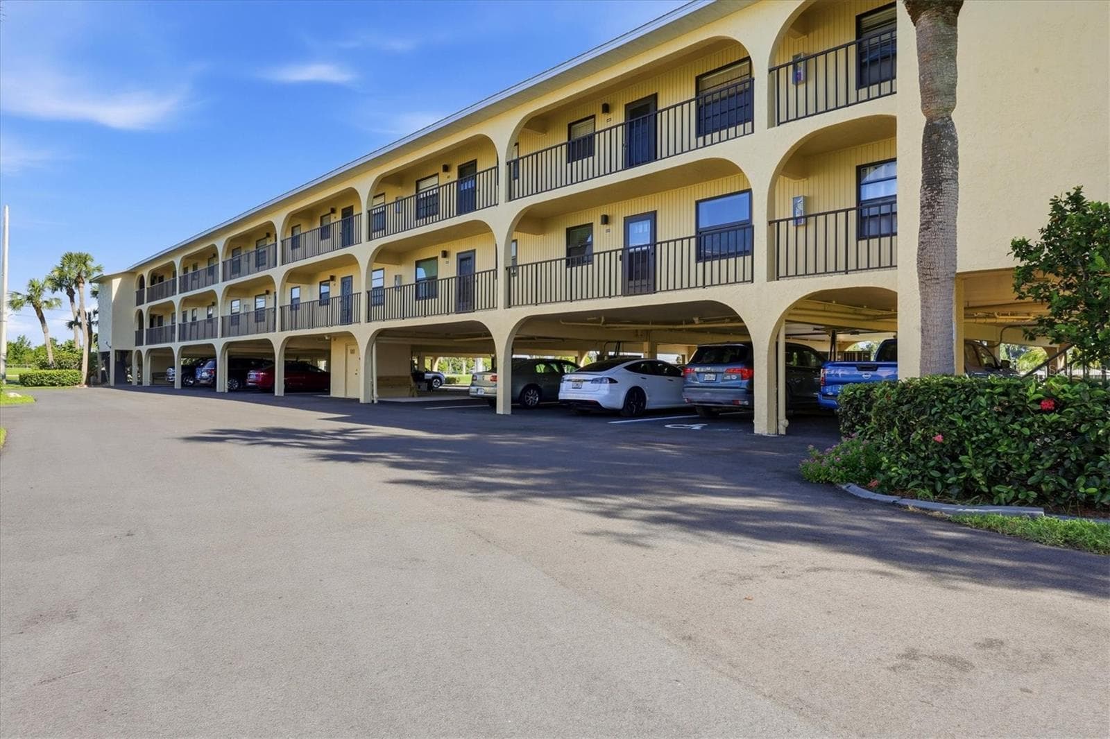 14459 RIVER BEACH DR #207