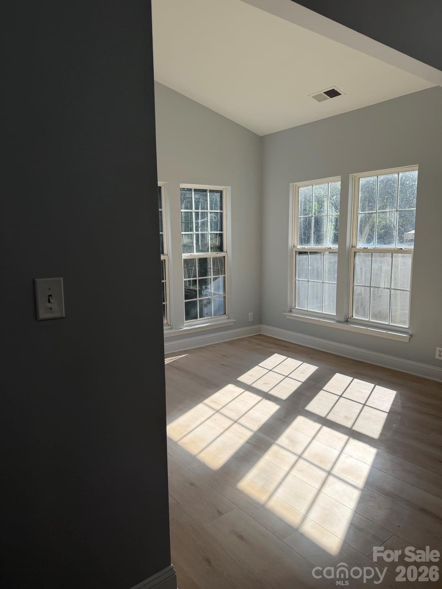 Single Family Residence at 187 Gabriel Drive, Mooresville, photo 6 of 7
