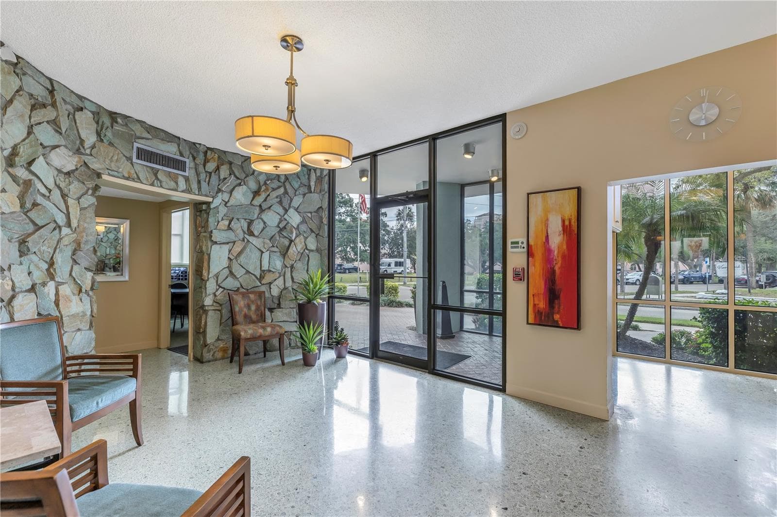 Lobby - 700 BEACH DR NE #201, ST PETERSBURG